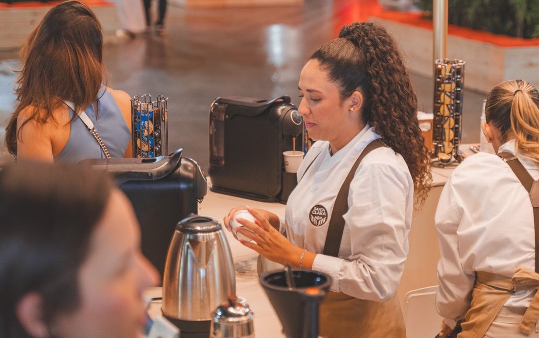 Festival Costume Gourmet · barista no atendimento · 18 a 20/09